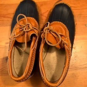 LL BEAN NAVY MOCCASINS